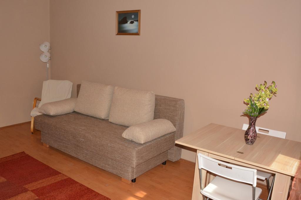 Poetyi Flat Apartment Budapest Ngoại thất bức ảnh